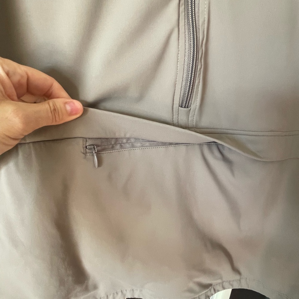 Women’s Member’s Mark XL Taupe Travel Pullover - Picture 4 of 5